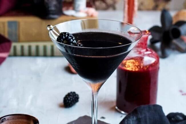 Easy Blackberry Martini Recipe